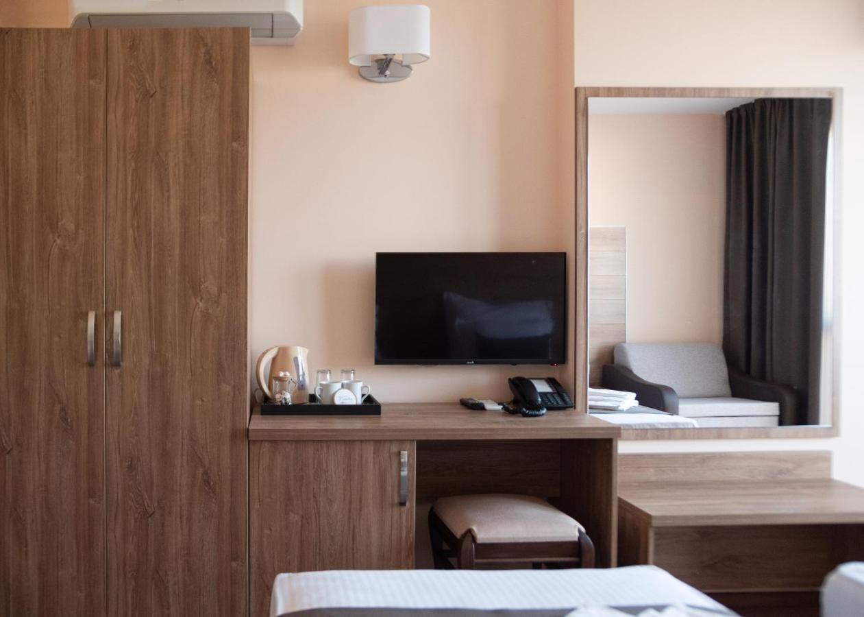 Hotel Vanilla, Varna - Free Parking ภายนอก รูปภาพ