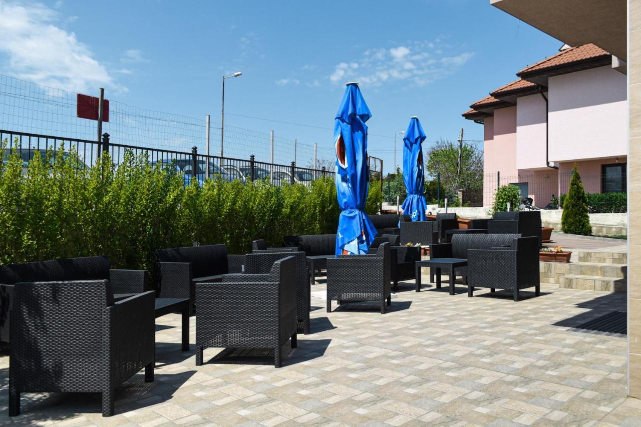 Hotel Vanilla, Varna - Free Parking ภายนอก รูปภาพ