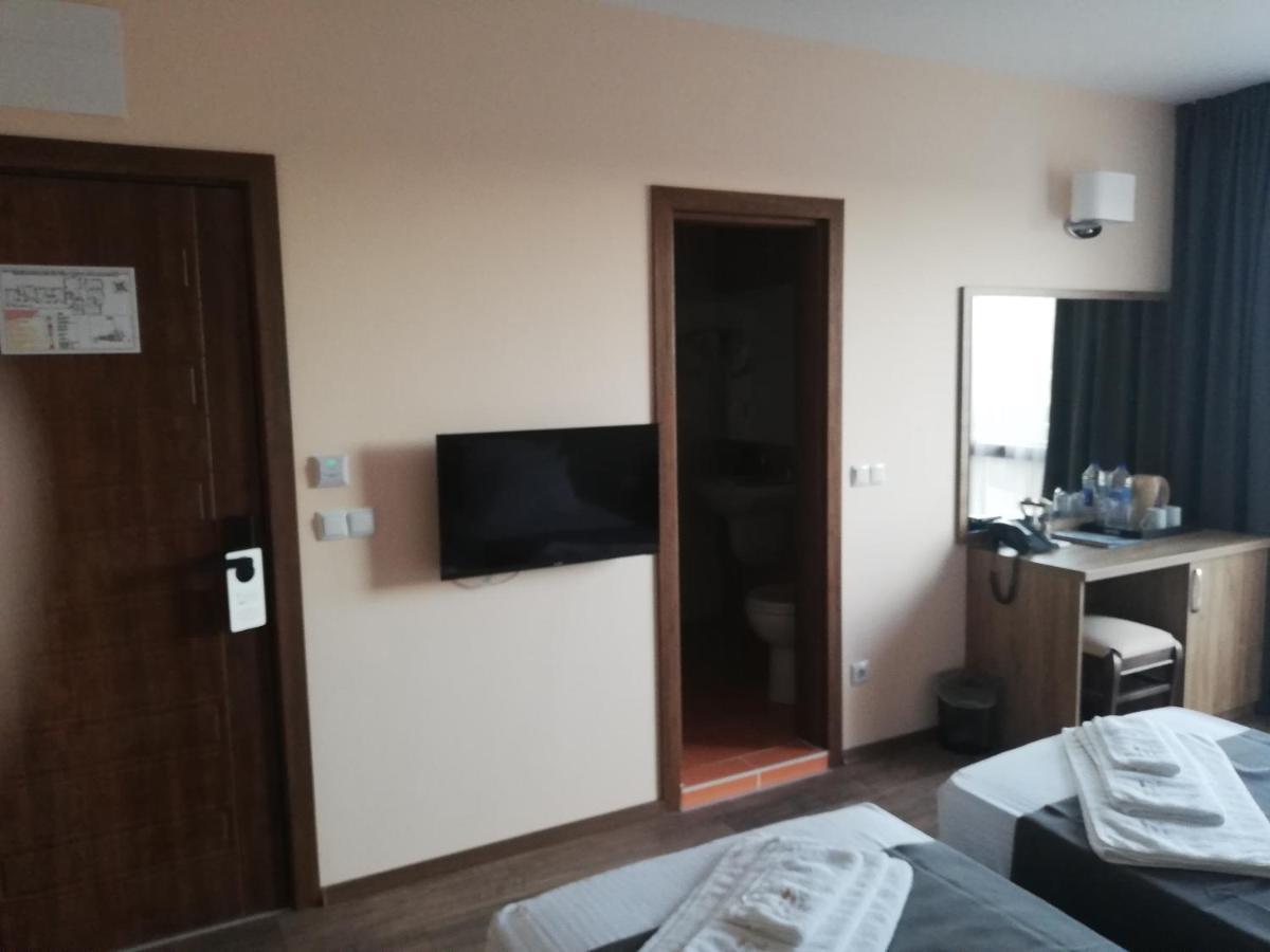 Hotel Vanilla, Varna - Free Parking ภายนอก รูปภาพ