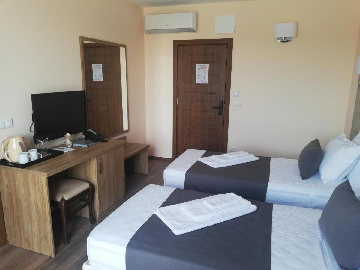 Hotel Vanilla, Varna - Free Parking ภายนอก รูปภาพ