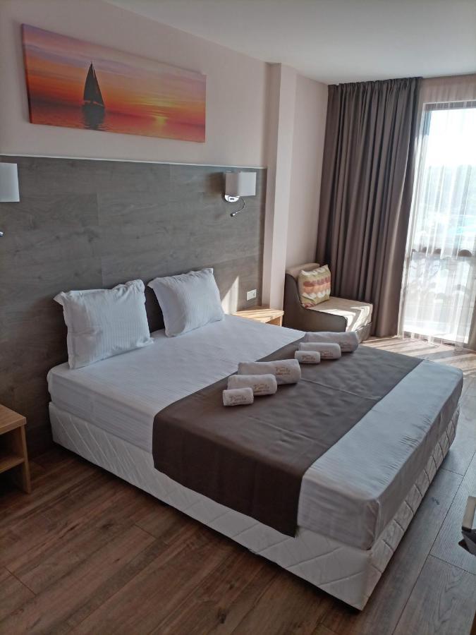 Hotel Vanilla, Varna - Free Parking ภายนอก รูปภาพ