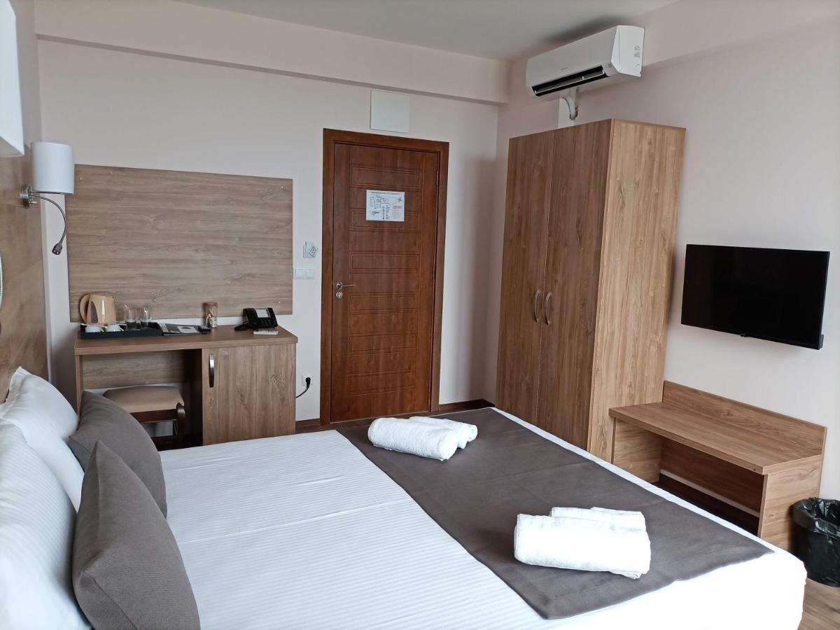 Hotel Vanilla, Varna - Free Parking ภายนอก รูปภาพ
