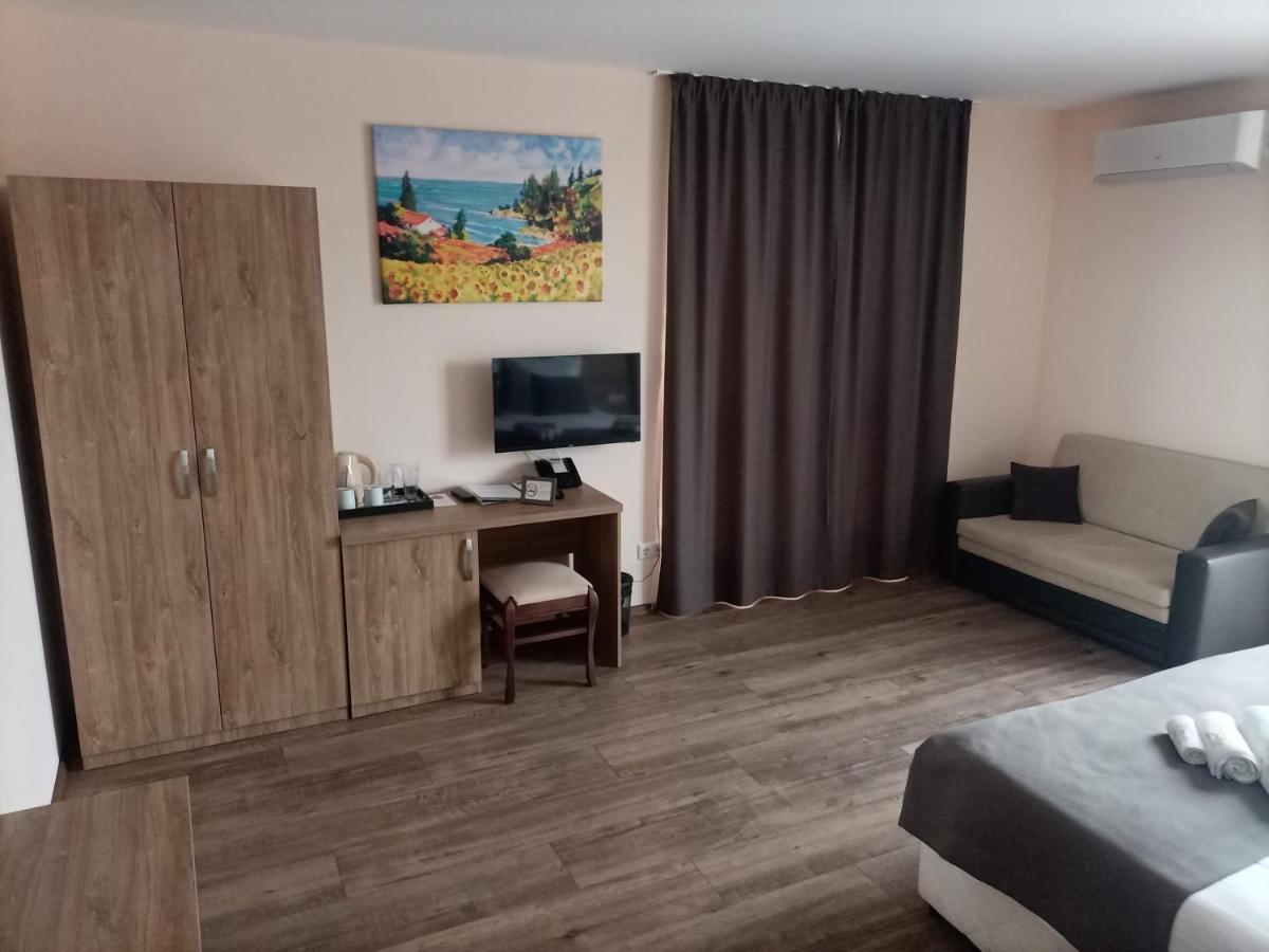 Hotel Vanilla, Varna - Free Parking ภายนอก รูปภาพ