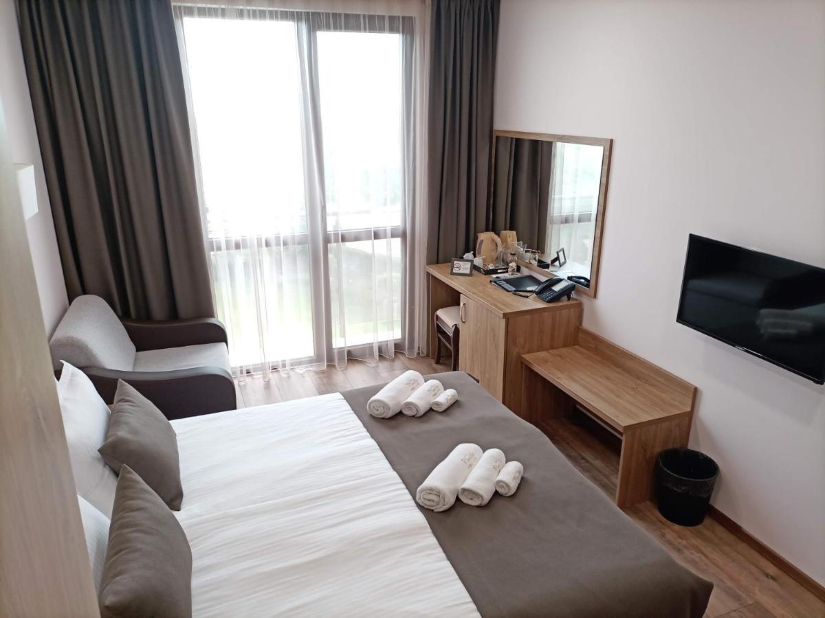 Hotel Vanilla, Varna - Free Parking ภายนอก รูปภาพ
